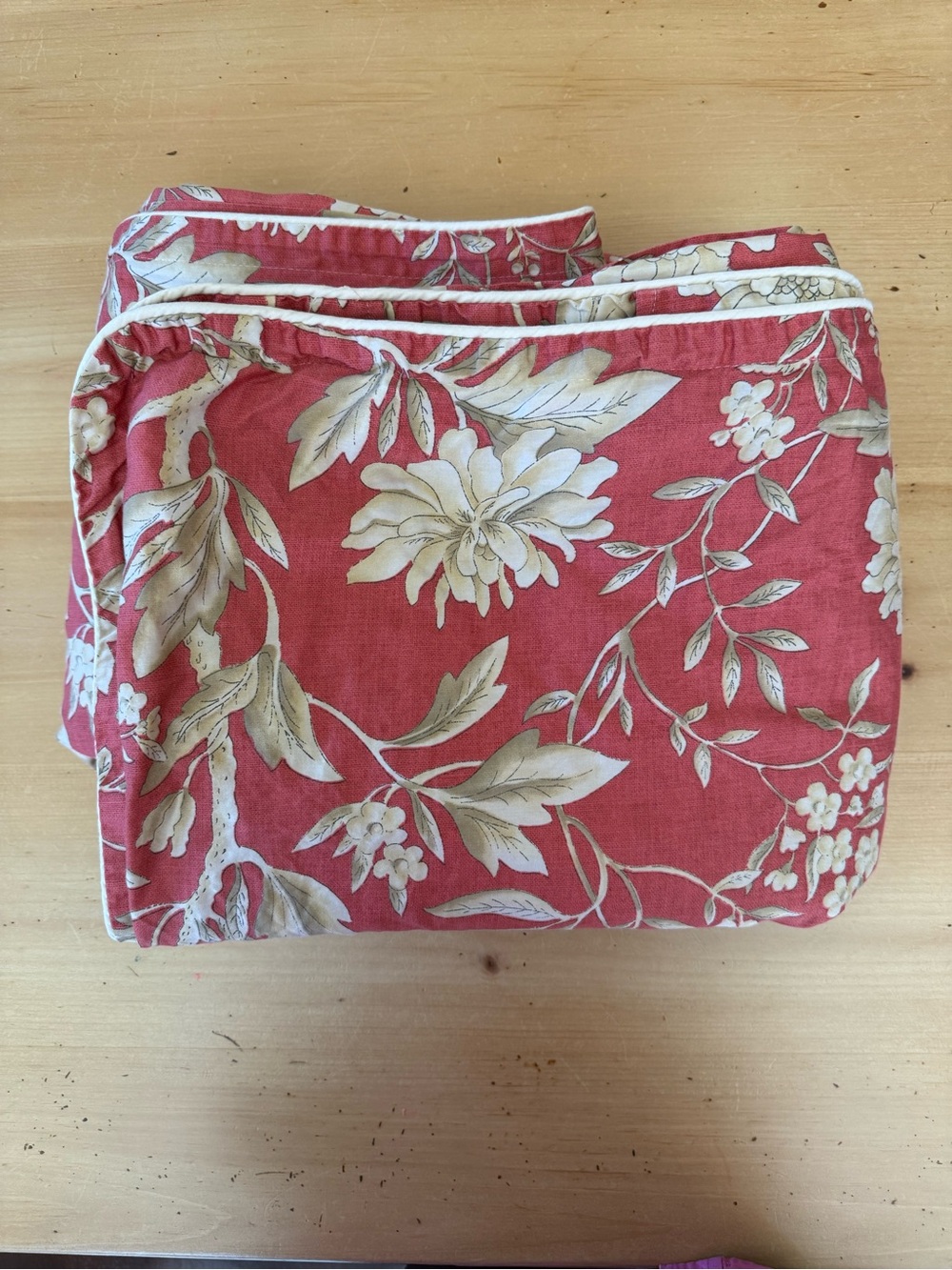 Ralph Lauren Villa Camelia queen duvet